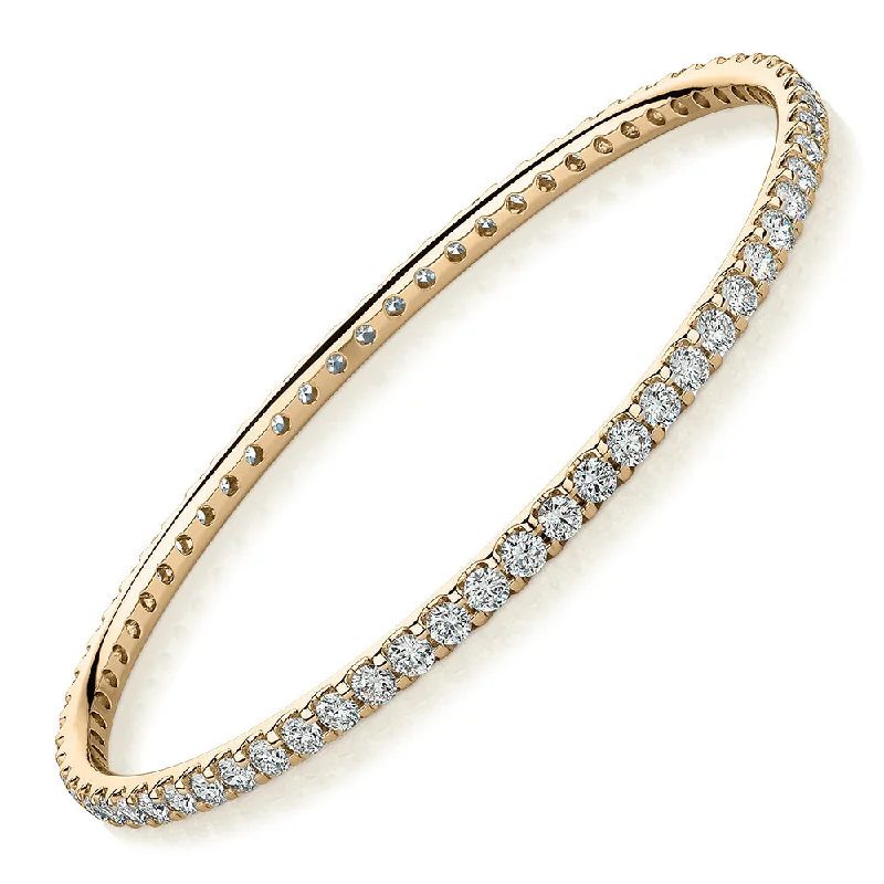 Premium Lab-Grown Diamond, 6 carat TW round brilliant bangle in 18 carat yellow gold