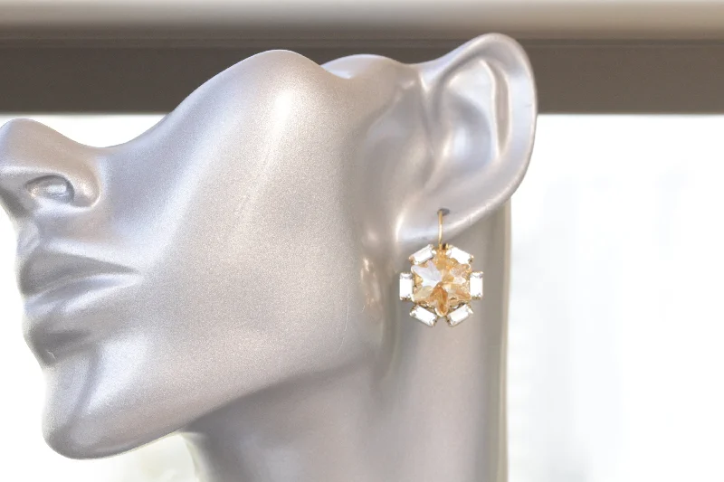 GOLD STAR EARRINGS