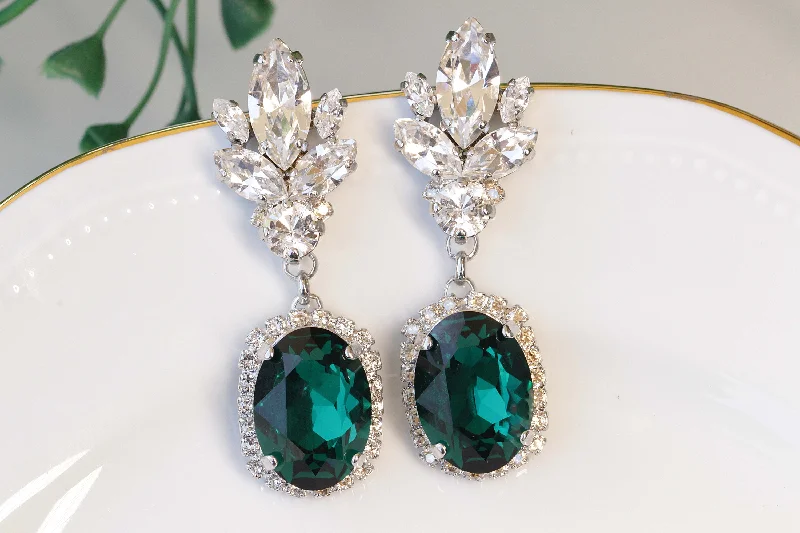 EMERALD GREEN EARRINGS