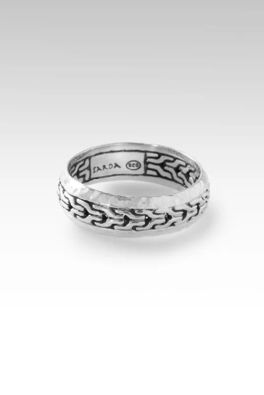 Iron Courage Ring™ in Chainlink