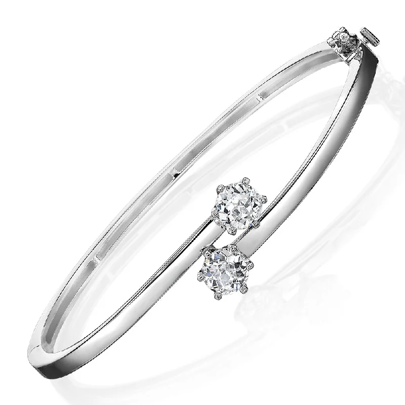 Round Brilliant bangle with 2.06 carats* of diamond simulants in sterling silver