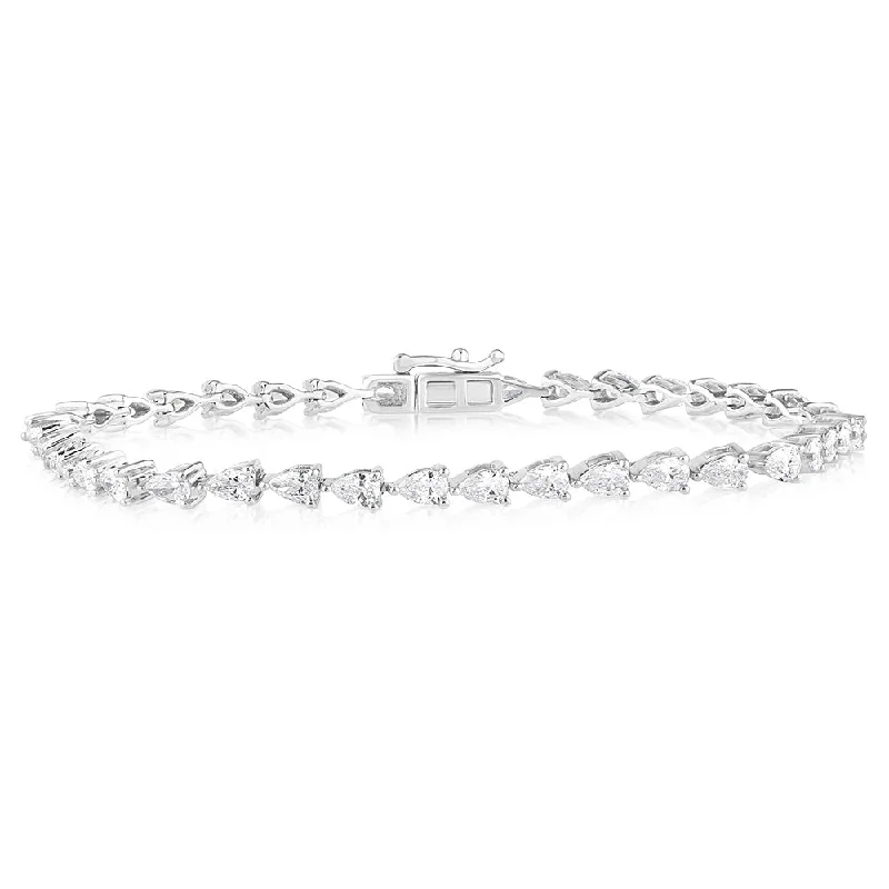 Luminesce Lab Grown 10ct White Gold Fancy Bracelet in 3.2 Carat Diamond