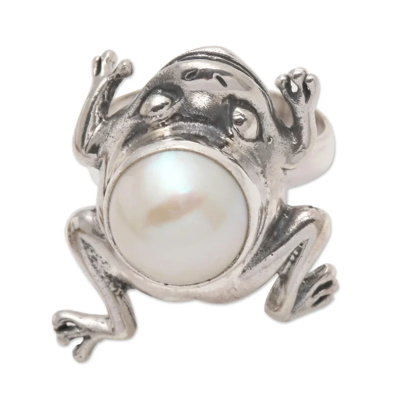 Novica Handmade Free-Spirited Frog Cultured Pearl Cocktail Ring