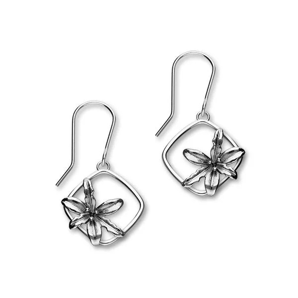 May Birth Flower Silver Earrings E1863